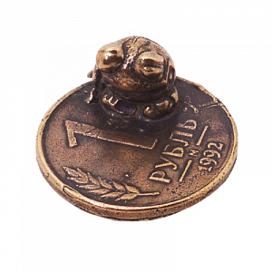 картинка Монета Лягушка на российском рубле